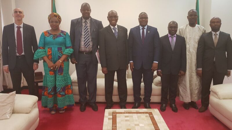 RENCONTRE CODECAM ET SES PARTENAIRES  AVEC LE MINISTÈRE CAMEROUNAIS  DE DOMAINE, CADASTRE AVEC SES COLLEGUES DANS LE CADRES DES PREPARATIFS DES TERRAINS POUR LA MISES EN ŒUVRE DU PROJET VILLAGE AGRICOLE DU CODECAM